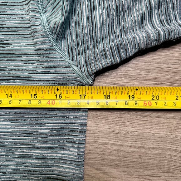 Lululemon Men's Metal Vent Tech Short Sleeve 2.0 - Green/Black - Picture 7 of 8